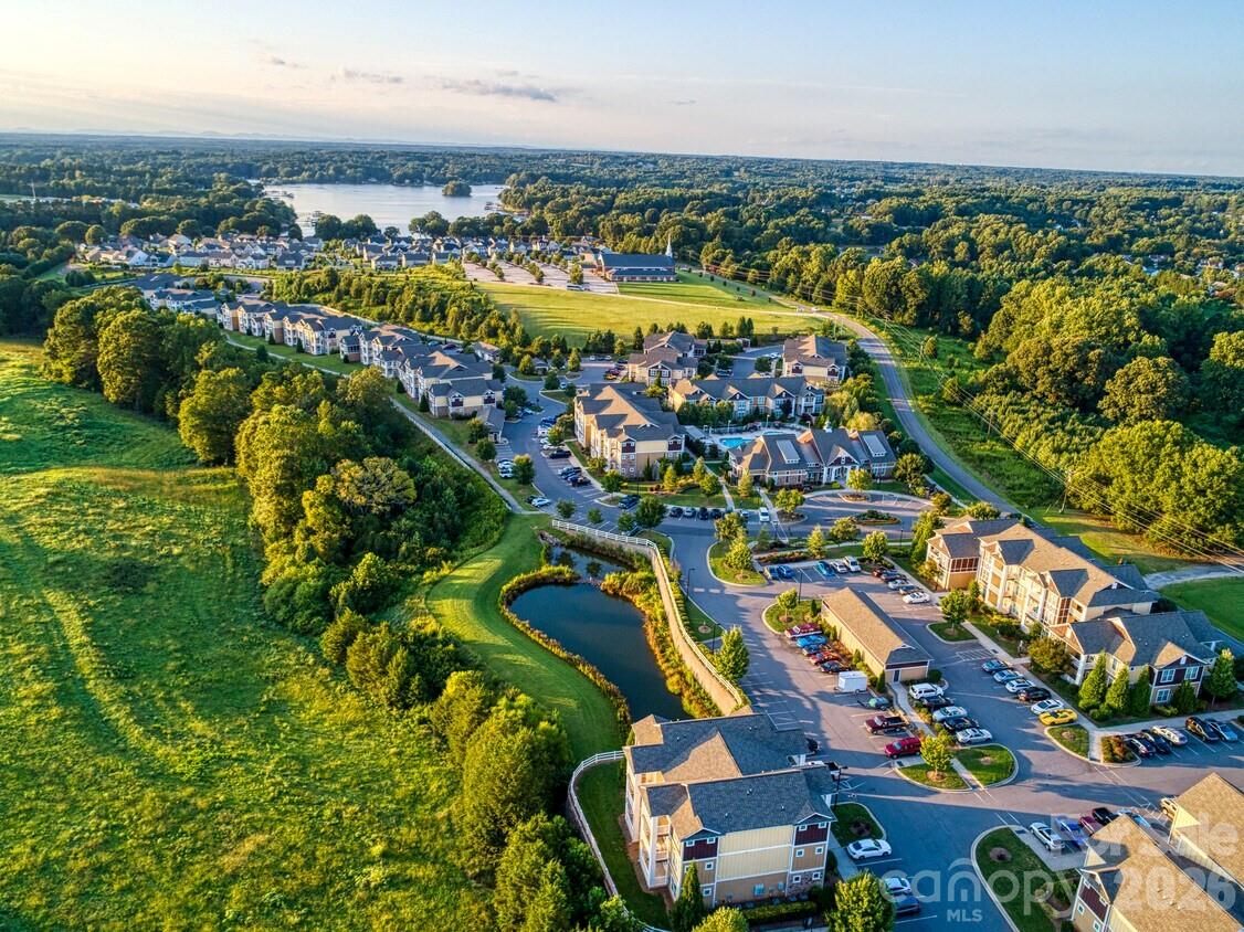 690 River Highway 2