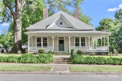 531 Walnut Street Statesville NC 28677