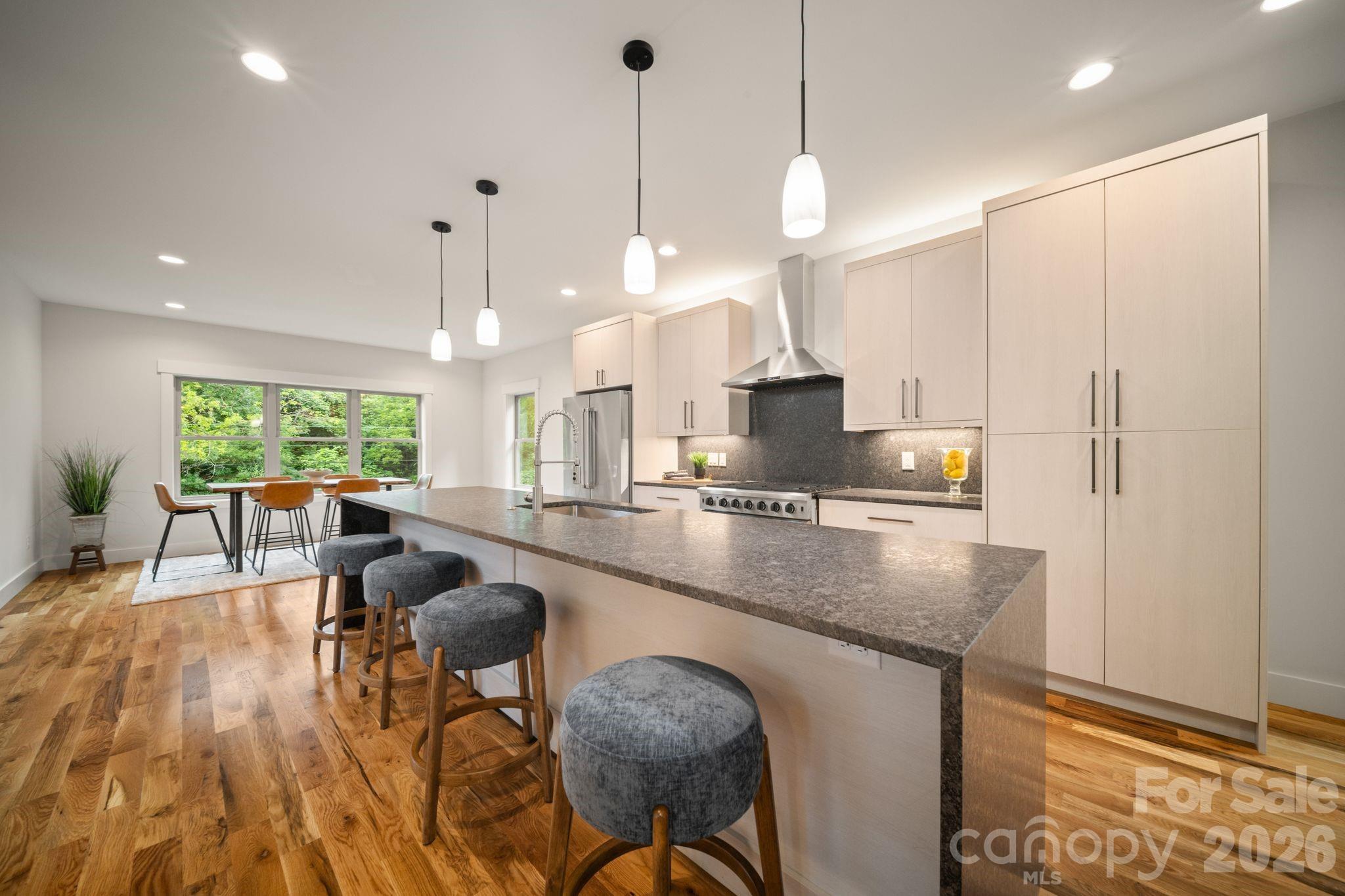 91 Glendale Avenue