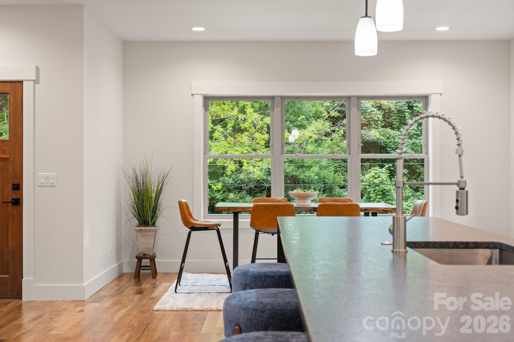 91 Glendale Avenue