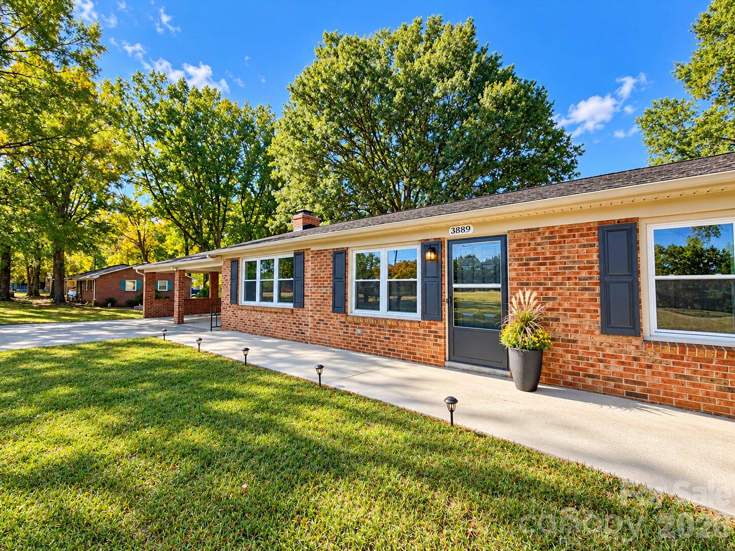 3889 Grange Road