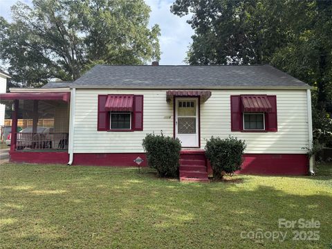 2618 Roslyn Avenue Charlotte NC 28208