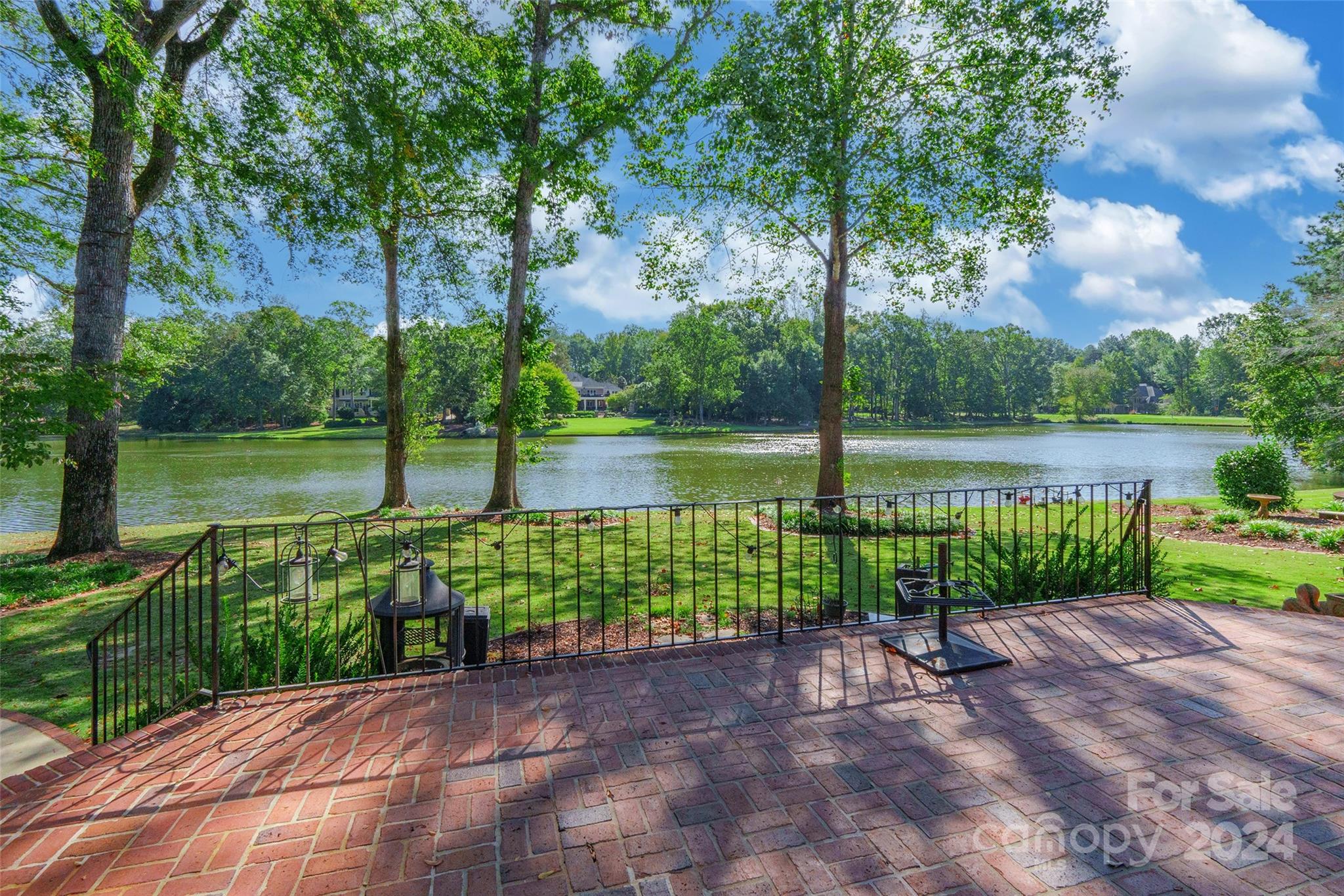 Meadow Lakes II - Residential