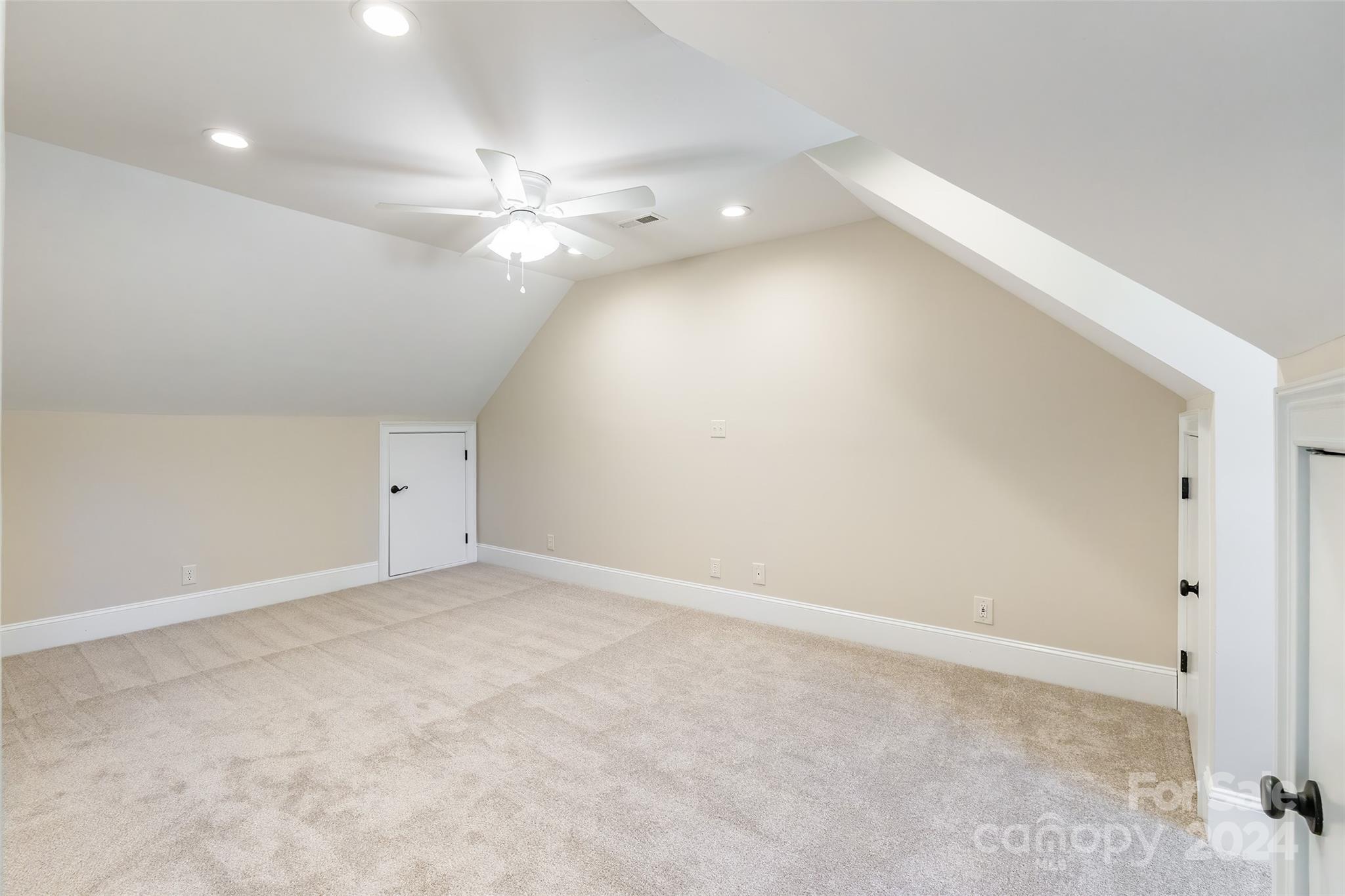 Meadow Lakes II - Residential