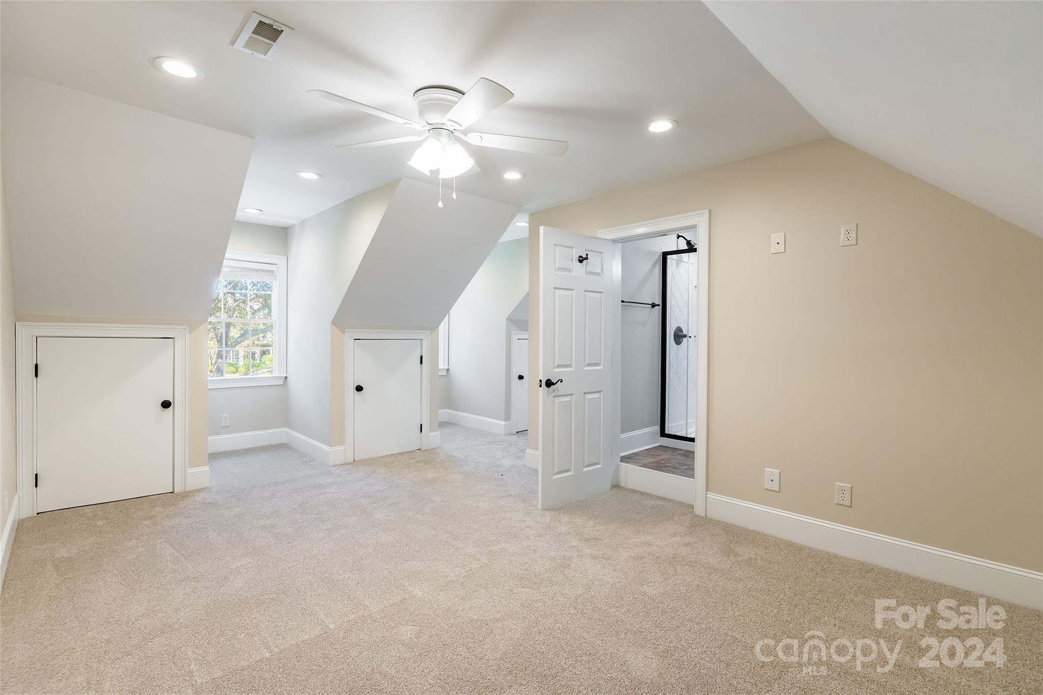 Meadow Lakes II - Residential