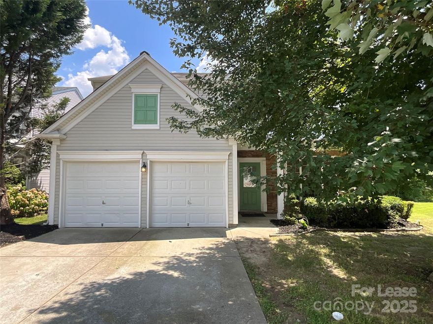 Welcome to 2111 Arbor Vista Drive, located in the desirable University area of Charlotte, NC. This beautiful 4-bedroom, 2.5-bathroom home offers spacious living throughout, including generous bedrooms and a comfortable main living area. Enjoy a large backyard including a patio, perfect for relaxing or entertaining. Conveniently situated near I-485 and I-85, this home provides easy access to shopping, dining, grocery stores, and a variety of other amenities. Don’t miss the opportunity to make this exceptional property your next home—schedule your tour today!
When applying to our properties, tenant agrees to accept the property in presented conditions as-is. If not viewed prior to accepting tenancy, tenant agrees to accept the conditions as-is.