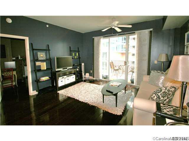 Fifth And Poplar - Residential Lease