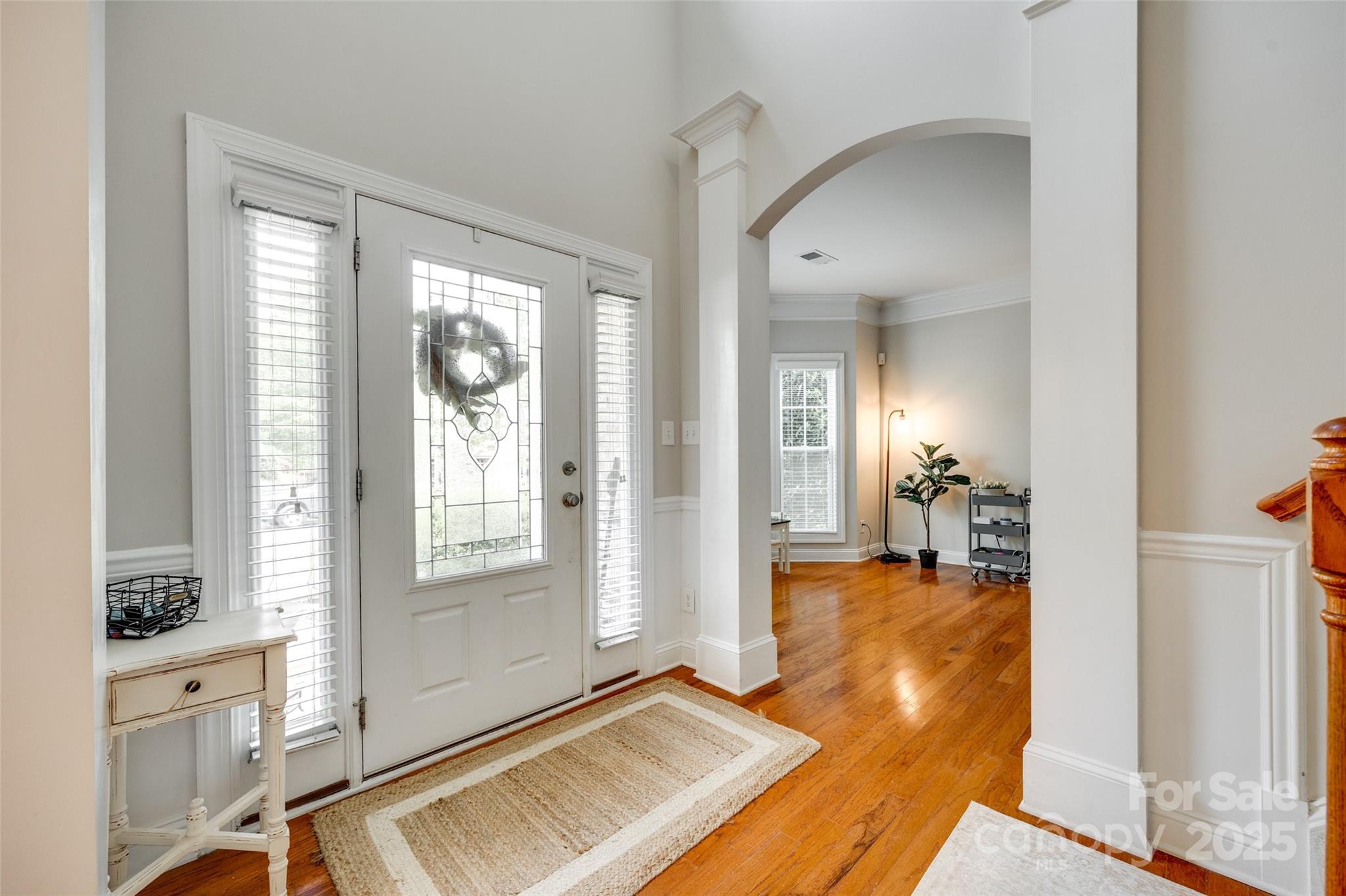 838 Lion Lane