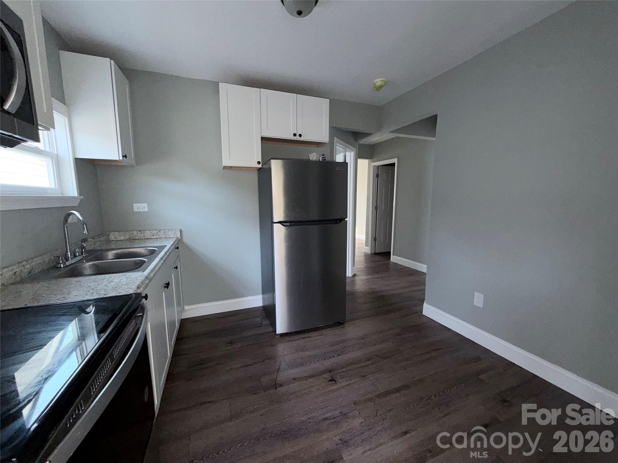 80-81 Academy Avenue NW