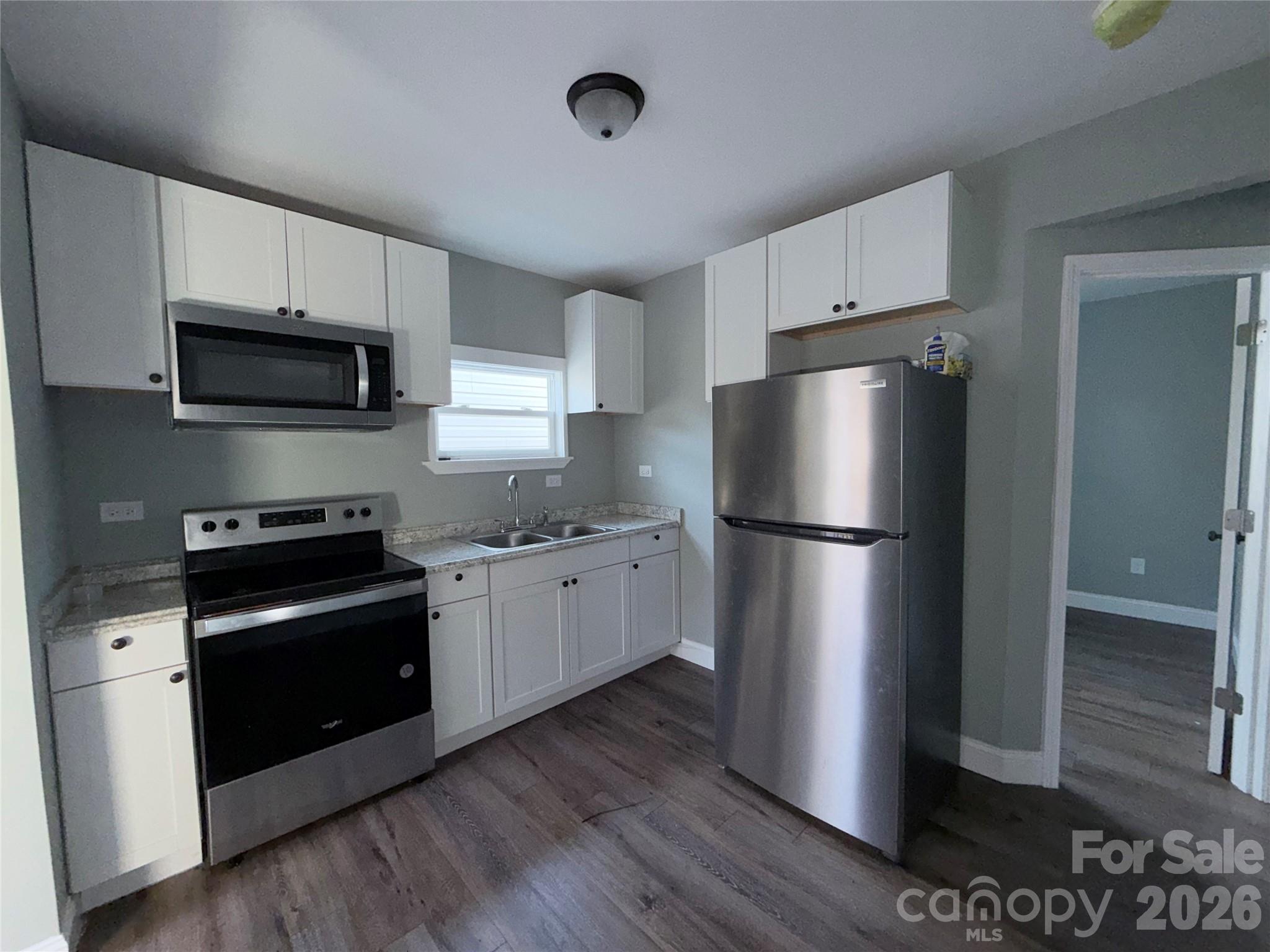 80-81 Academy Avenue NW