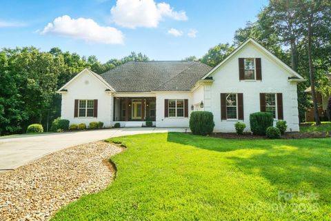 167 Logan Crossing Drive Davidson NC 28036