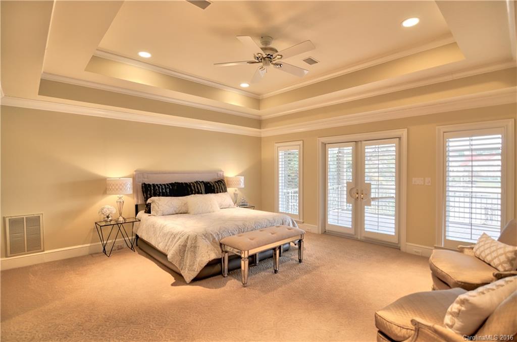 The Peninsula - Residential