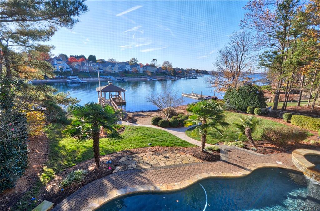 The Peninsula - Residential