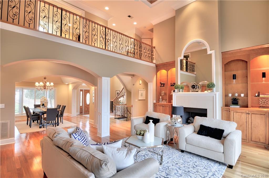 The Peninsula - Residential