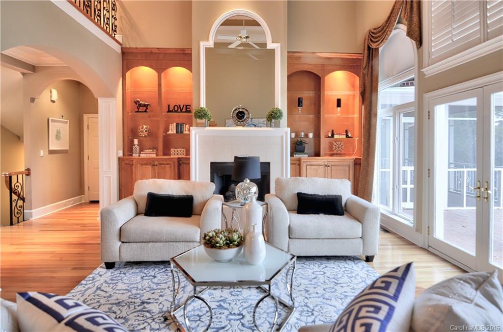 The Peninsula - Residential