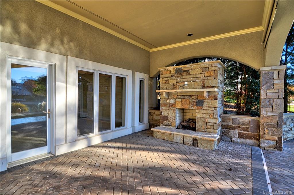 The Peninsula - Residential