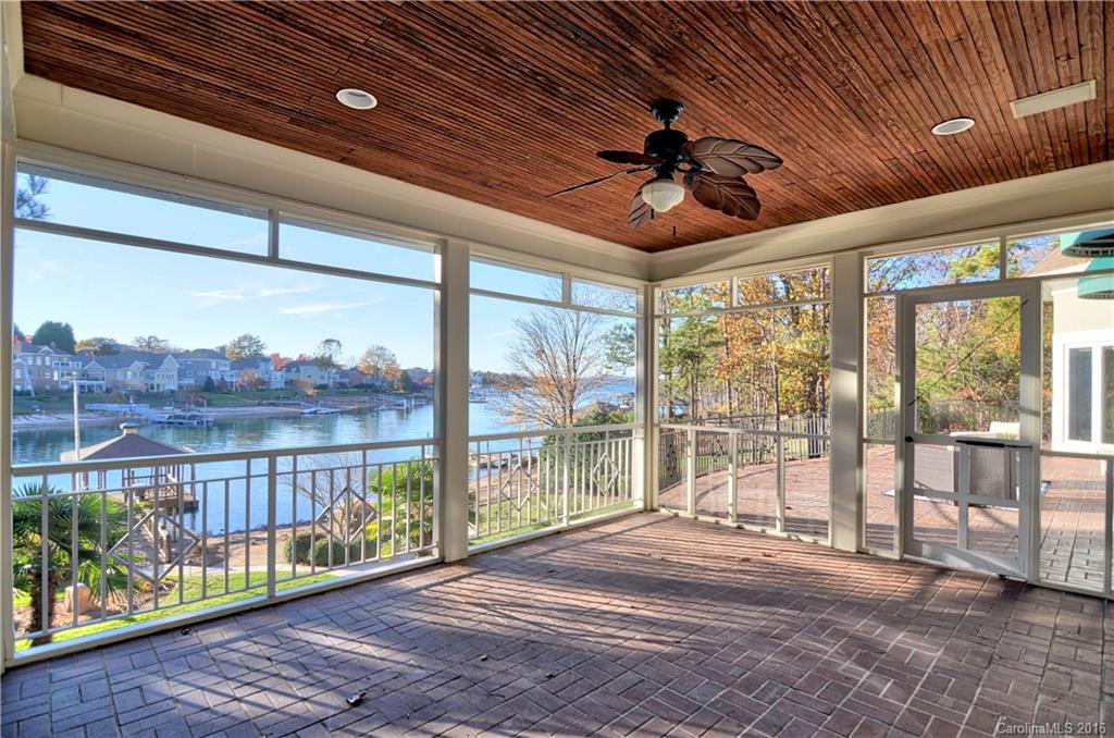 The Peninsula - Residential