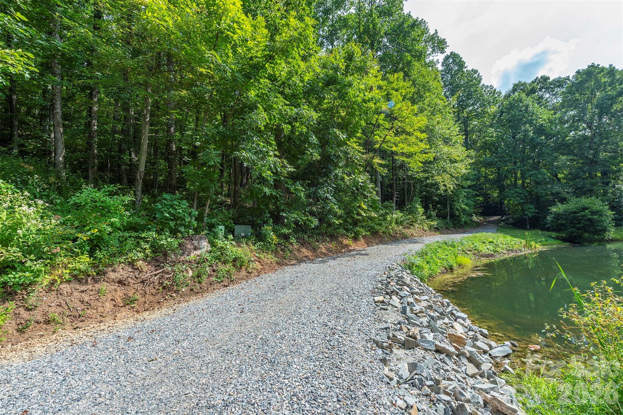 Gateway Mountain - Land