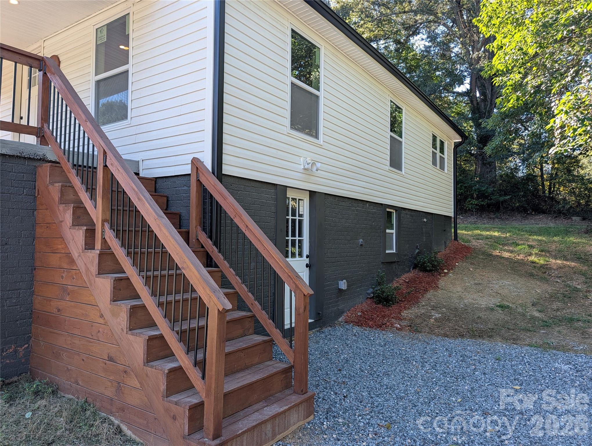 213 Rice Street
