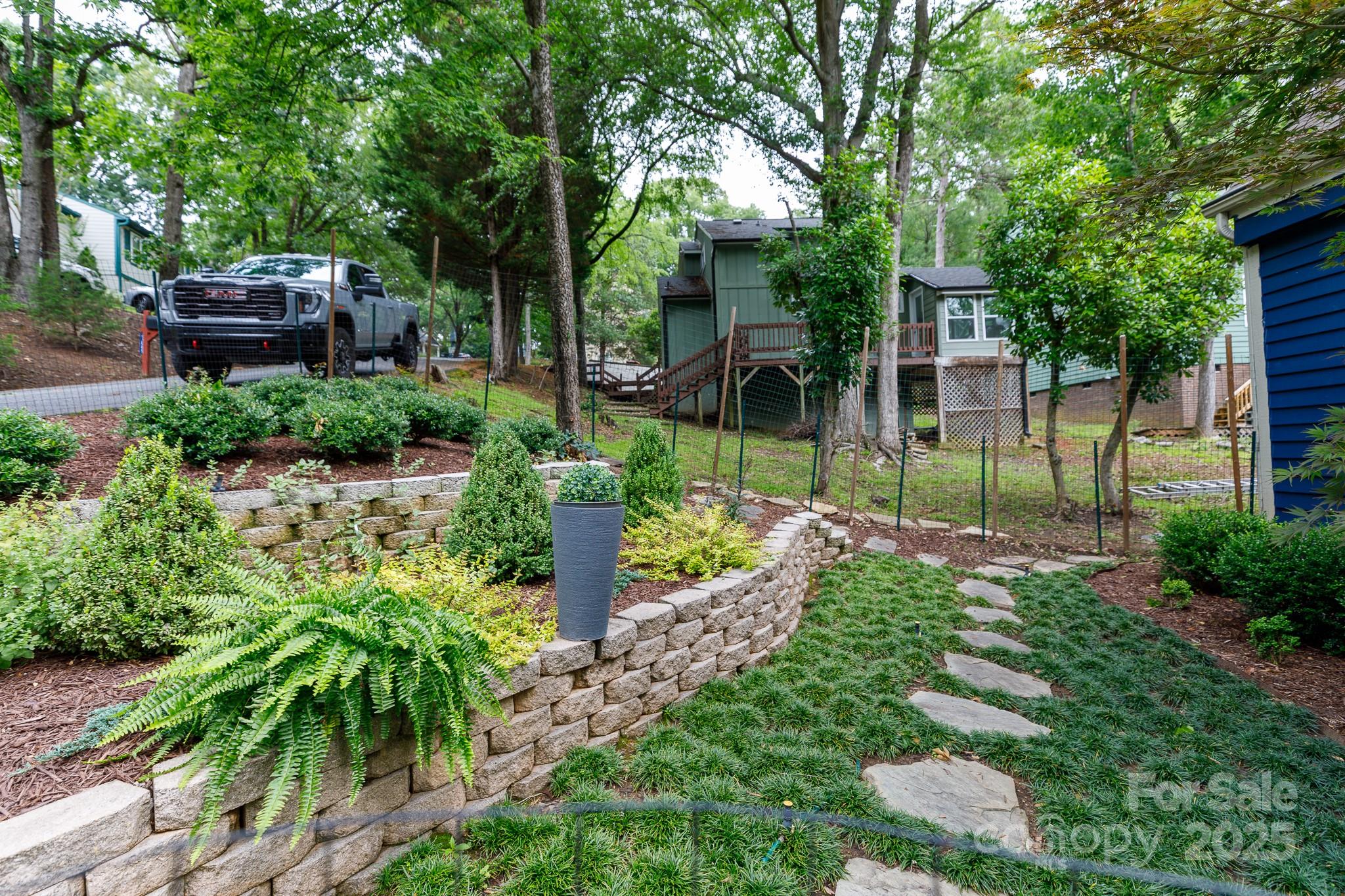 Tega Cay - Residential