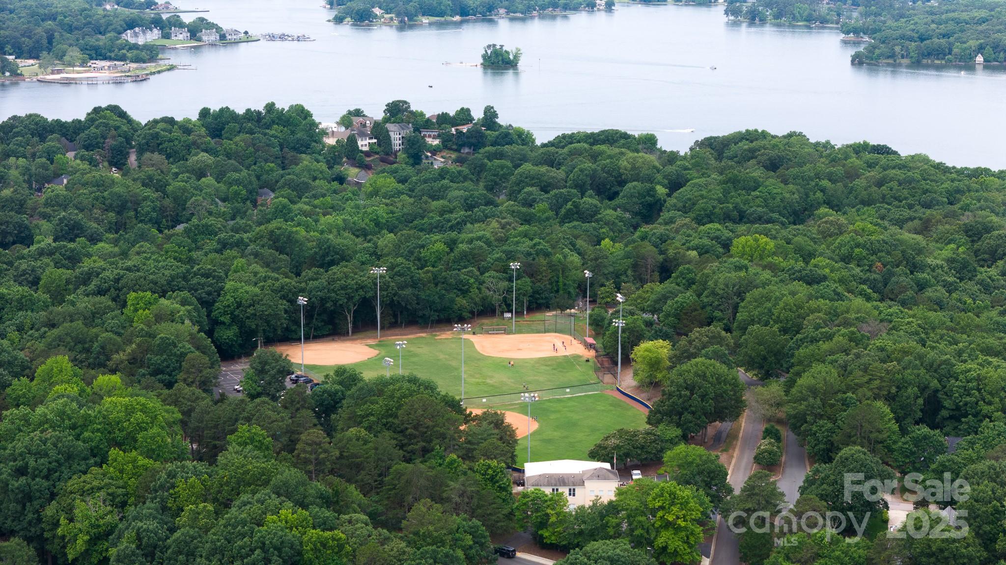 Tega Cay - Residential