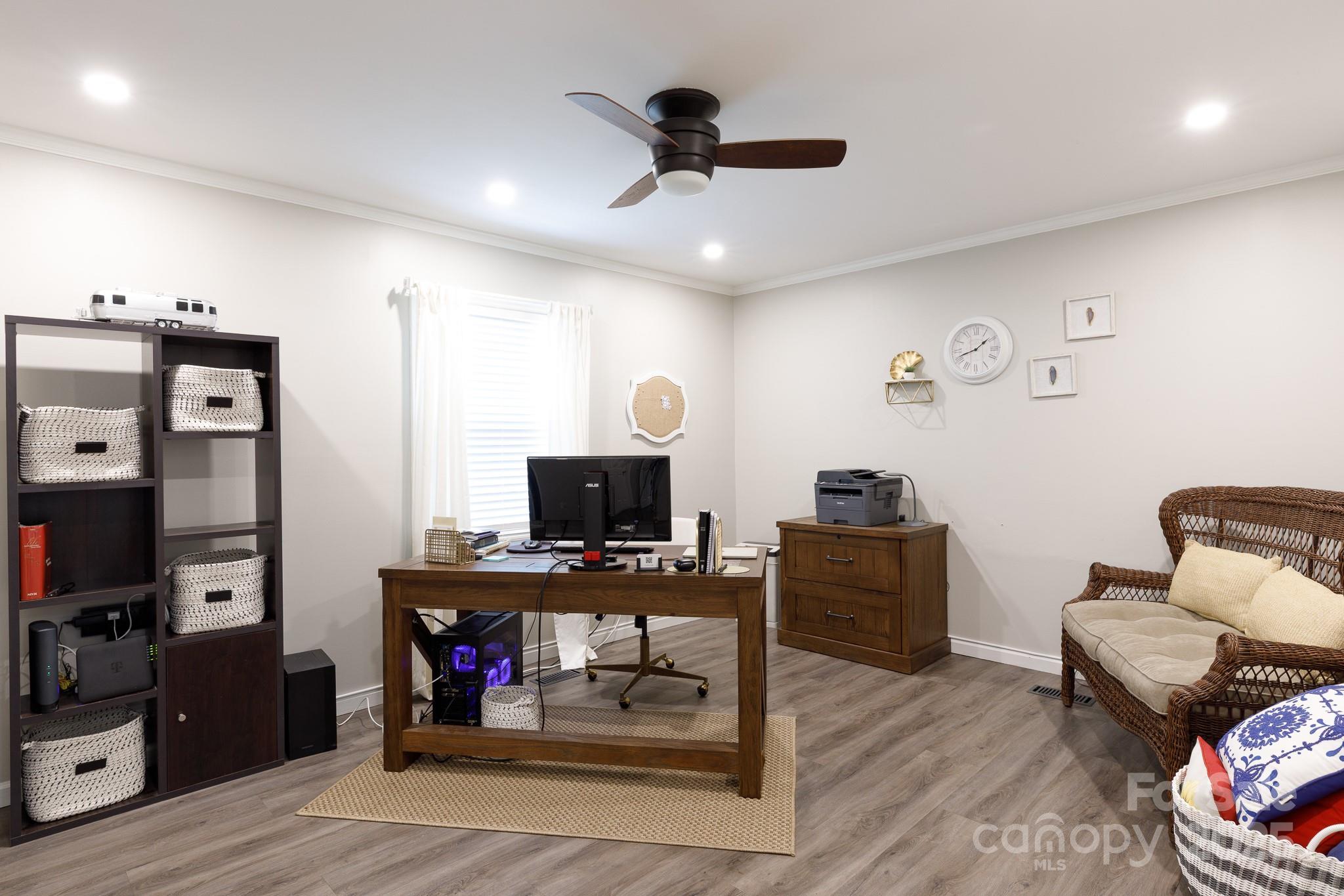 Tega Cay - Residential