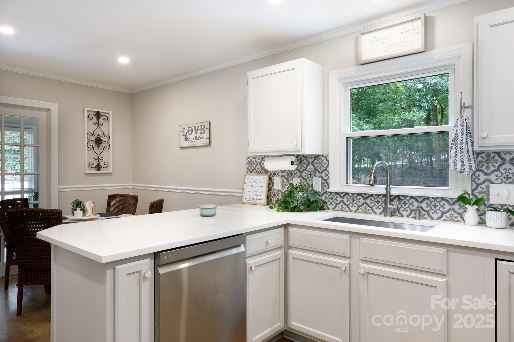 Tega Cay - Residential