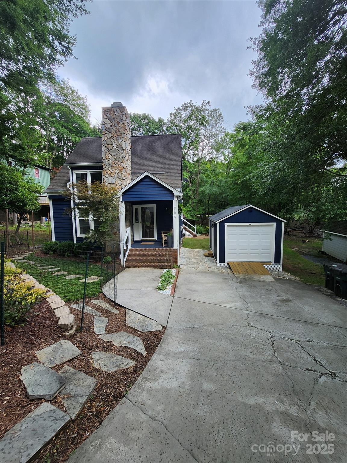 Tega Cay - Residential