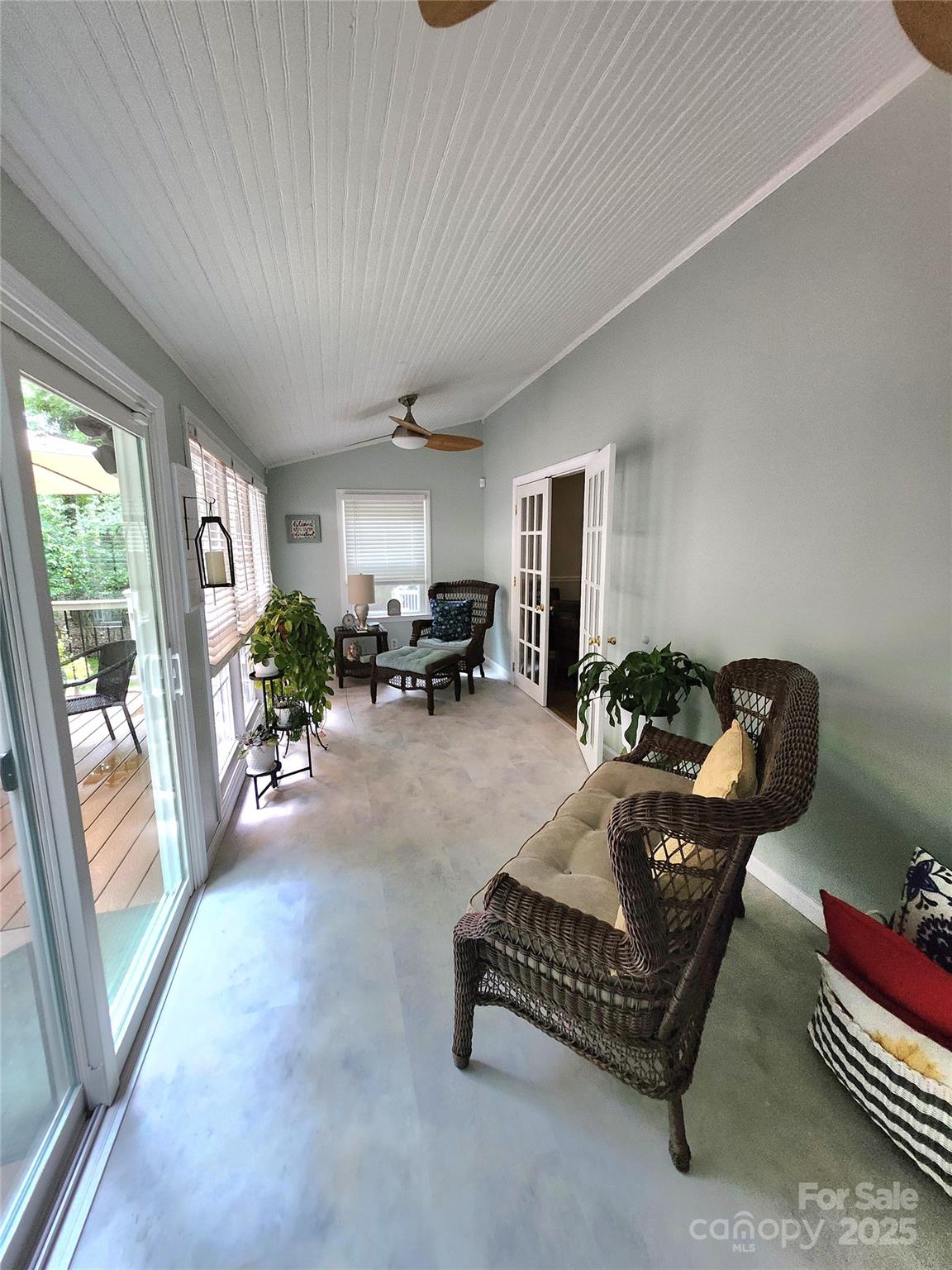 Tega Cay - Residential