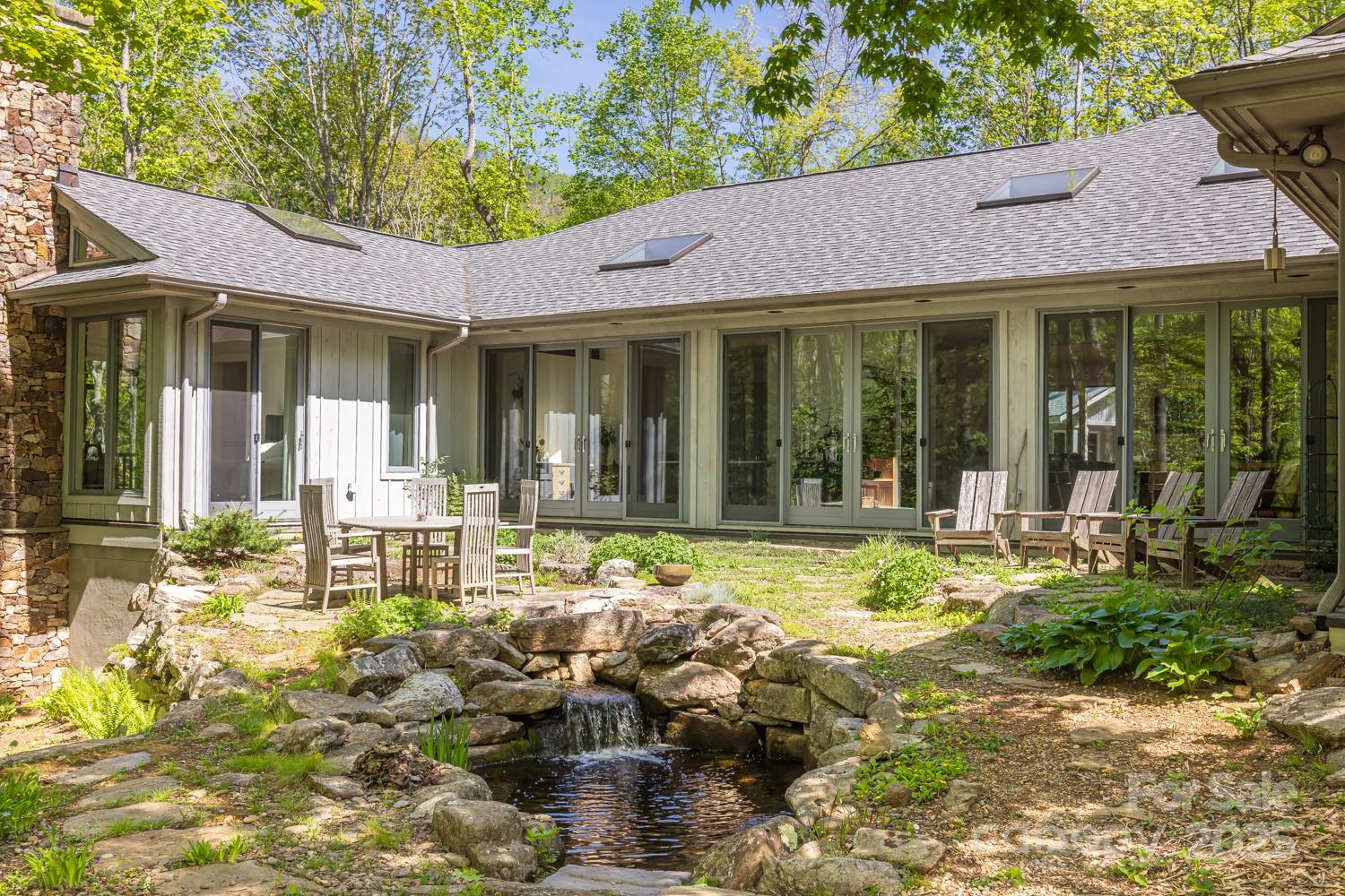 425 Bull Creek Road