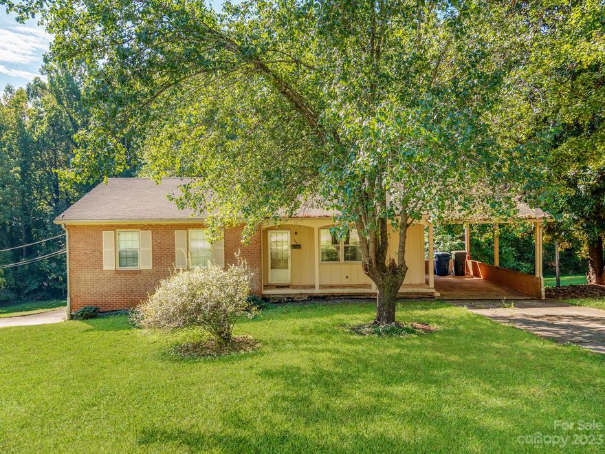 Great investment opportunity in Hickory!  Solidly built ranch home in a great location close to shopping, restaurants, and things to do.  The home features 3 bedrooms and 1.5 baths along with an unfinished basement space that is perfect for a workshop or extra storage.