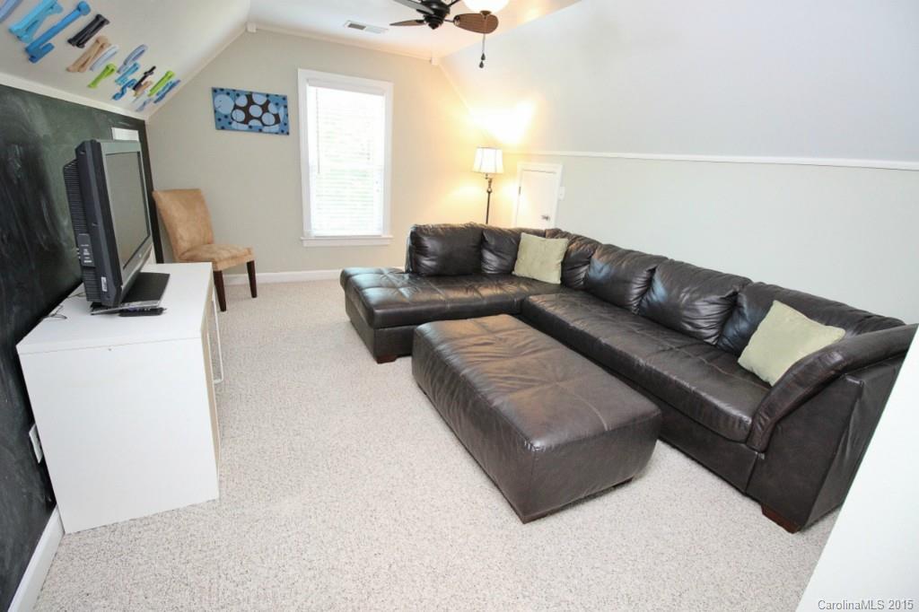 Jamestowne - Residential