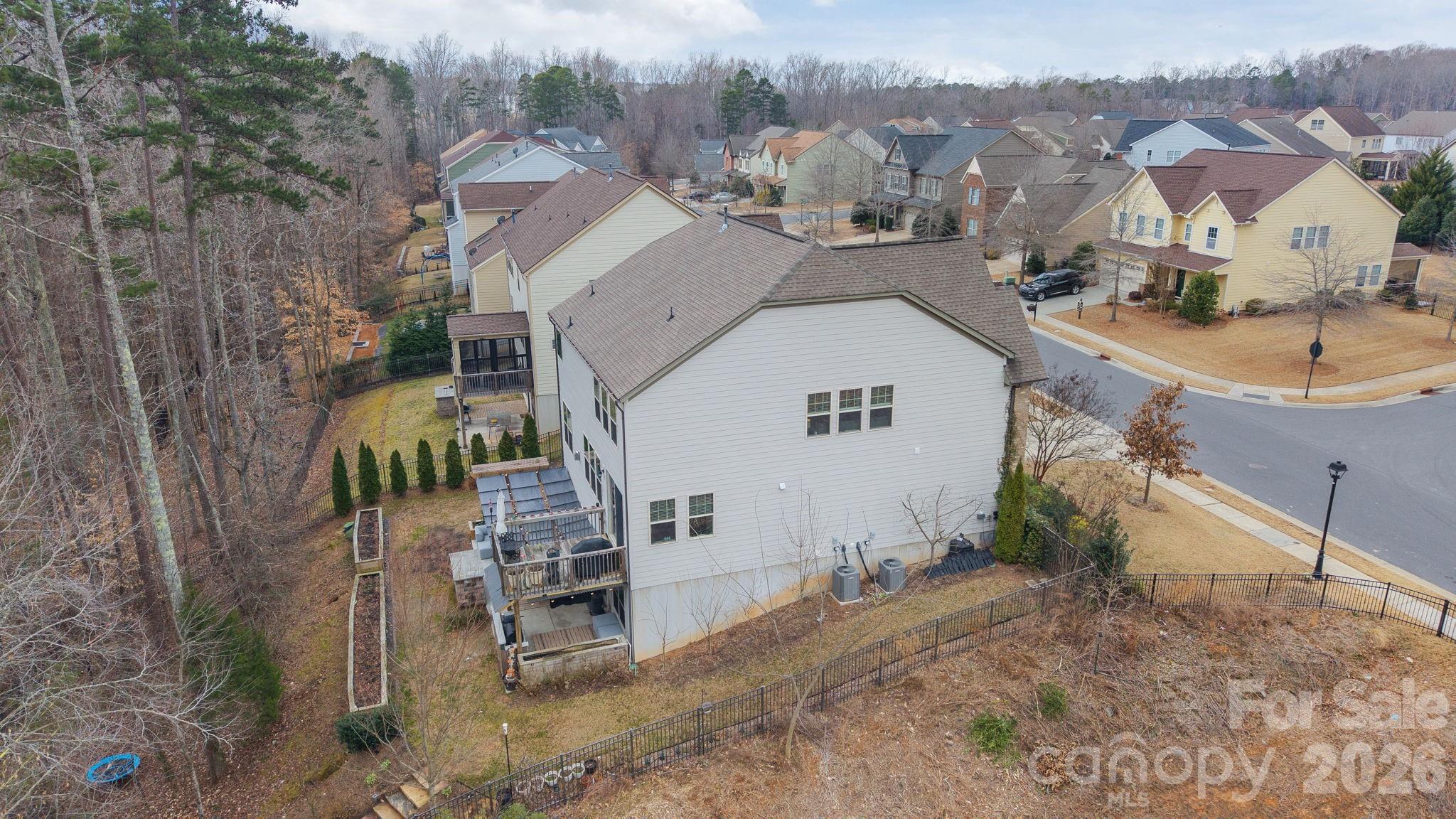 The Palisades - Residential