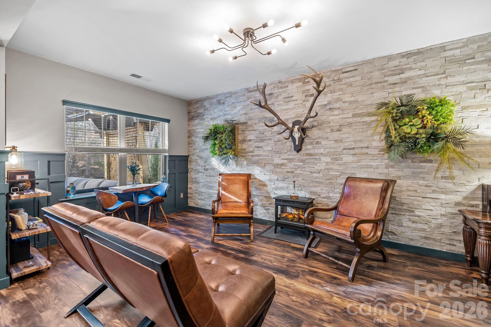 The Palisades - Residential