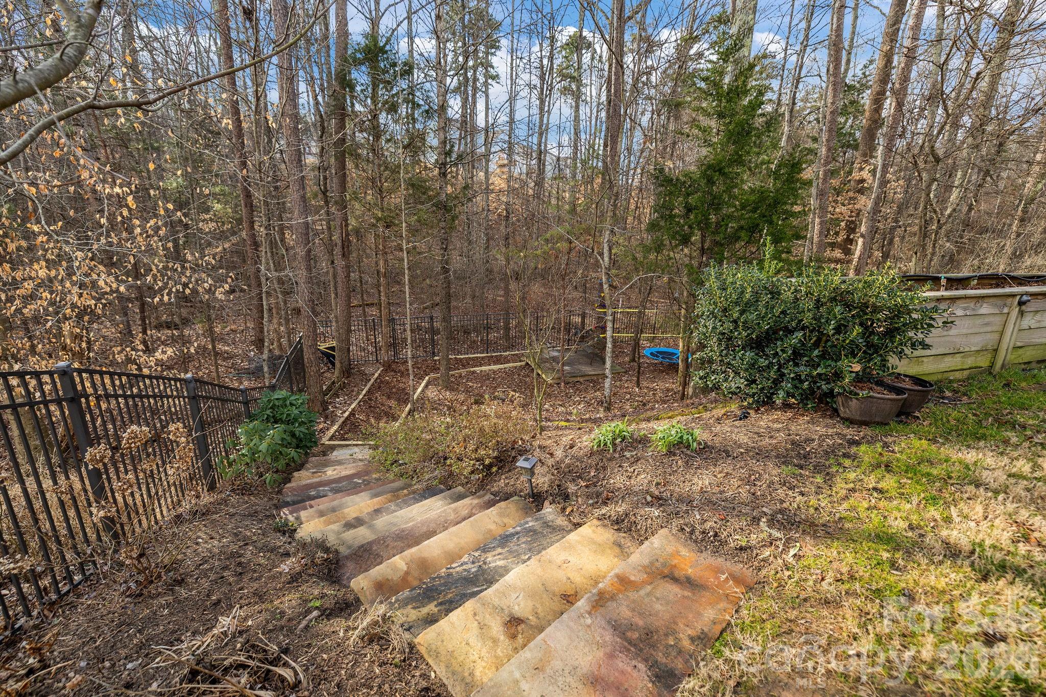 The Palisades - Residential