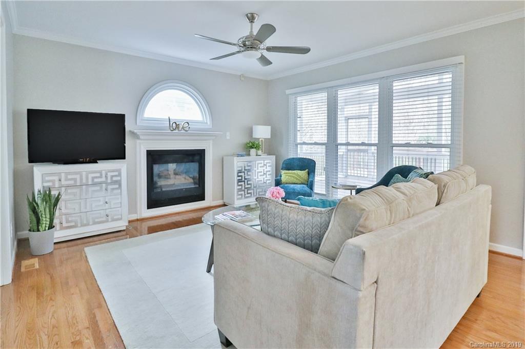 Charlestowne Manor - Residential