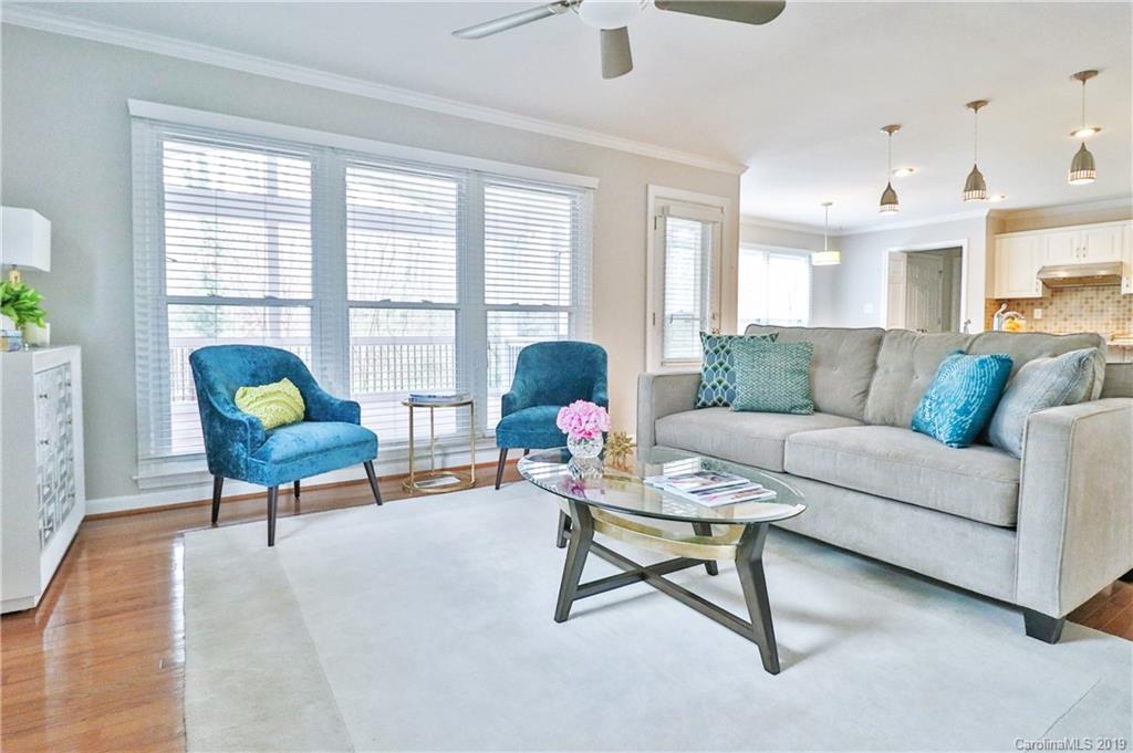 Charlestowne Manor - Residential