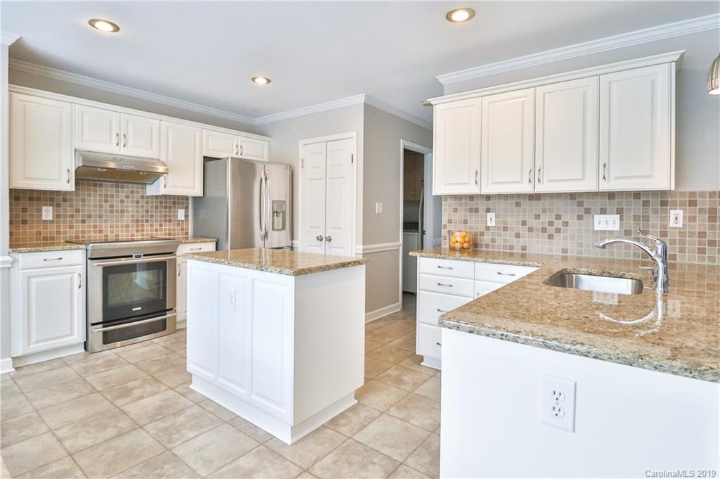 Charlestowne Manor - Residential