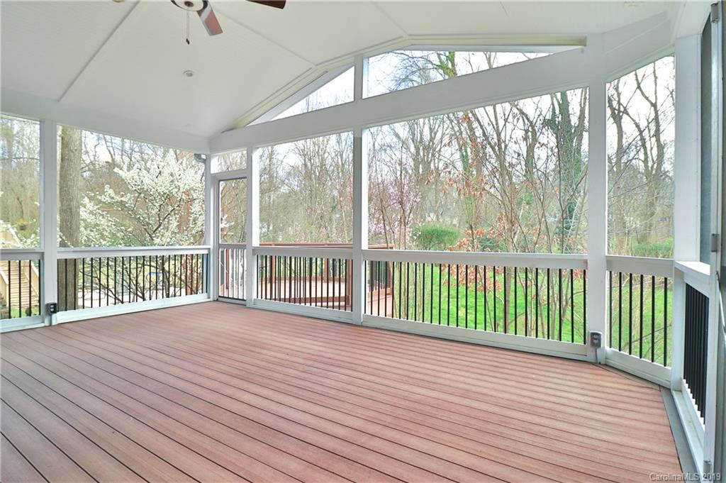 Charlestowne Manor - Residential