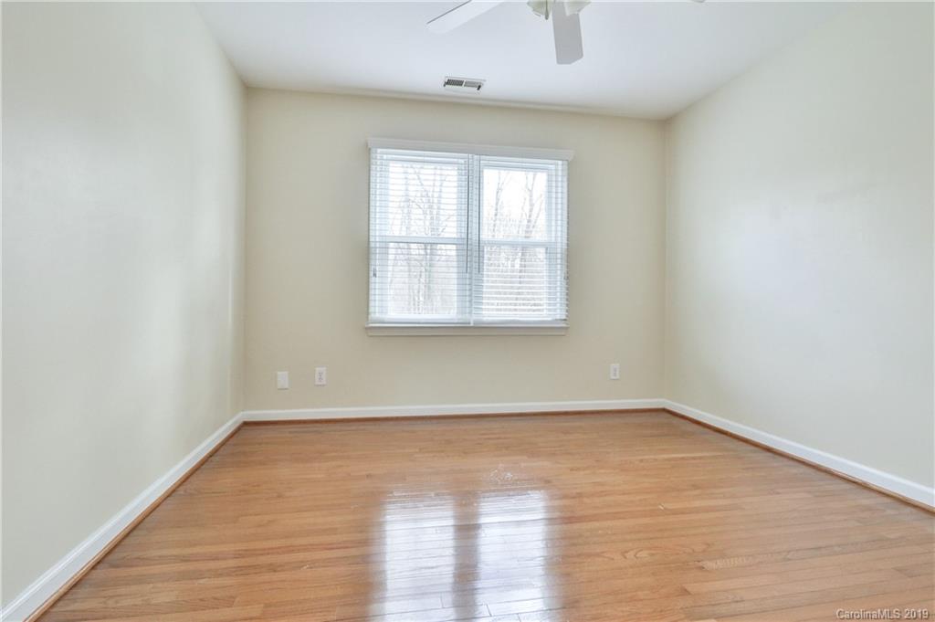 Charlestowne Manor - Residential