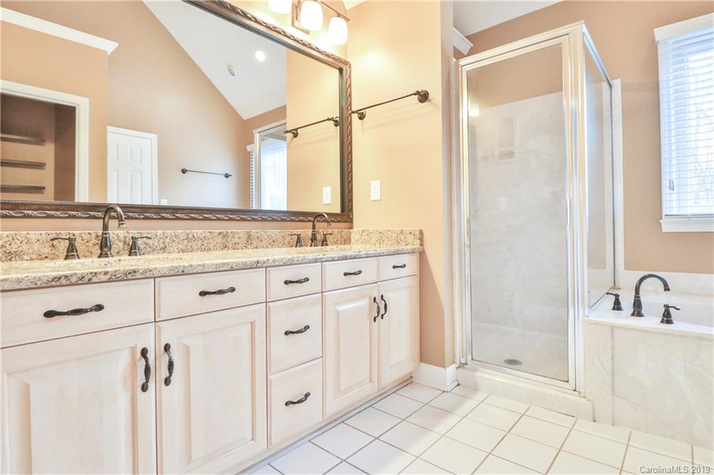 Charlestowne Manor - Residential