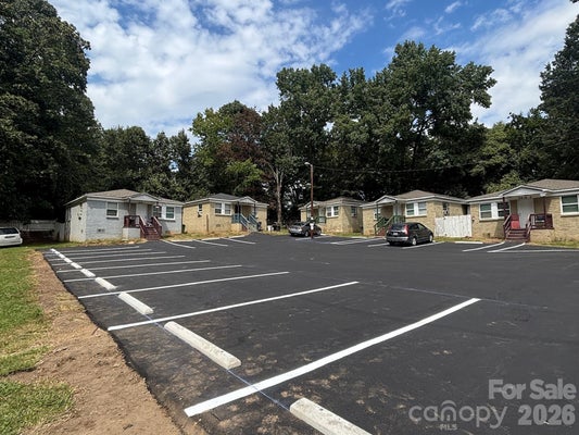 2416 JULIA AVE, CHARLOTTE, NC 28206 - Image e258e2405e918a334a74c1b7e89d2c4f/3958437733