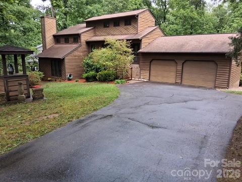Photo of 11510 Gelding Drive, Charlotte, NC 28215 (MLS # 4378310)