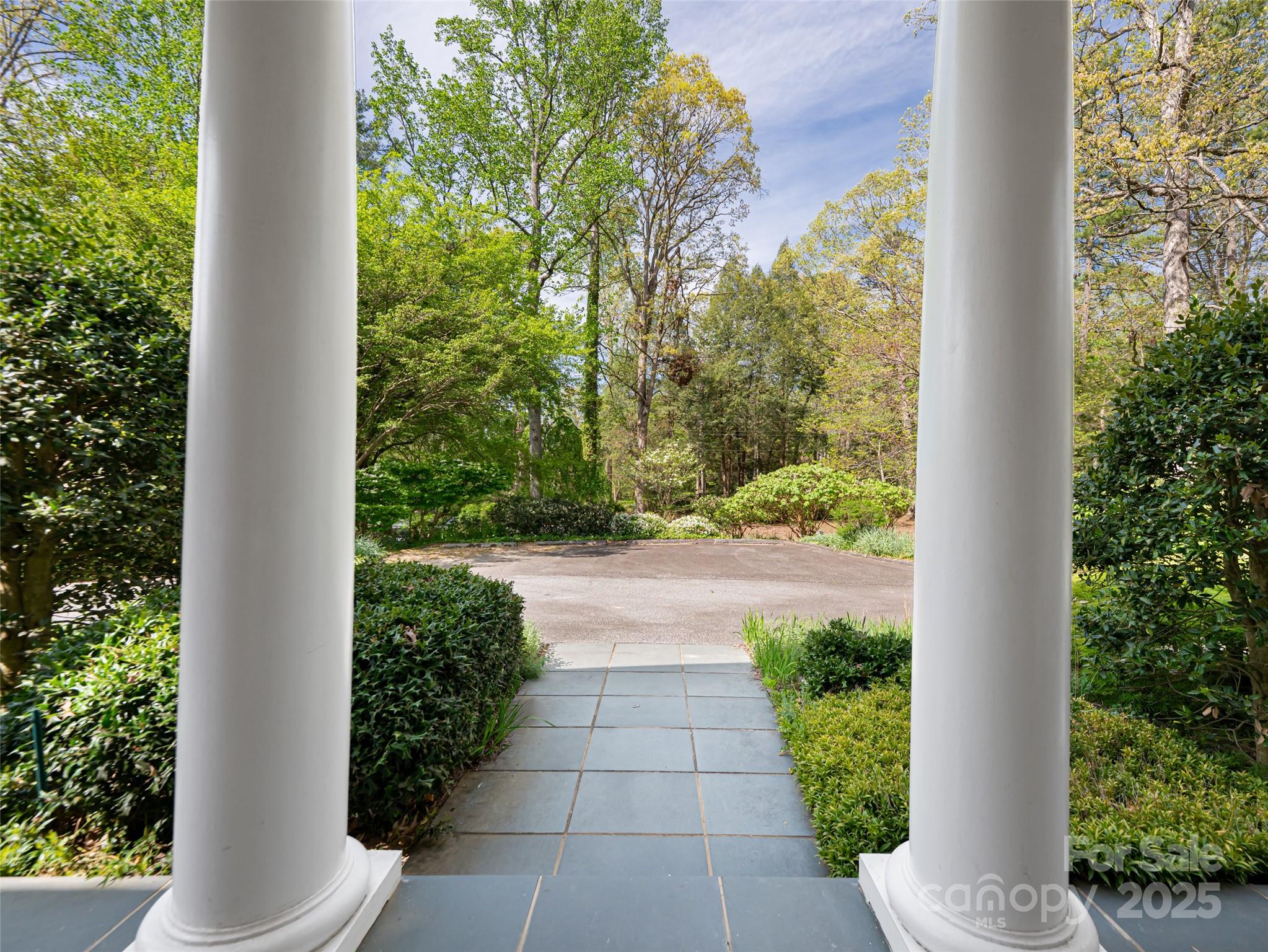 10 Stuyvesant Road