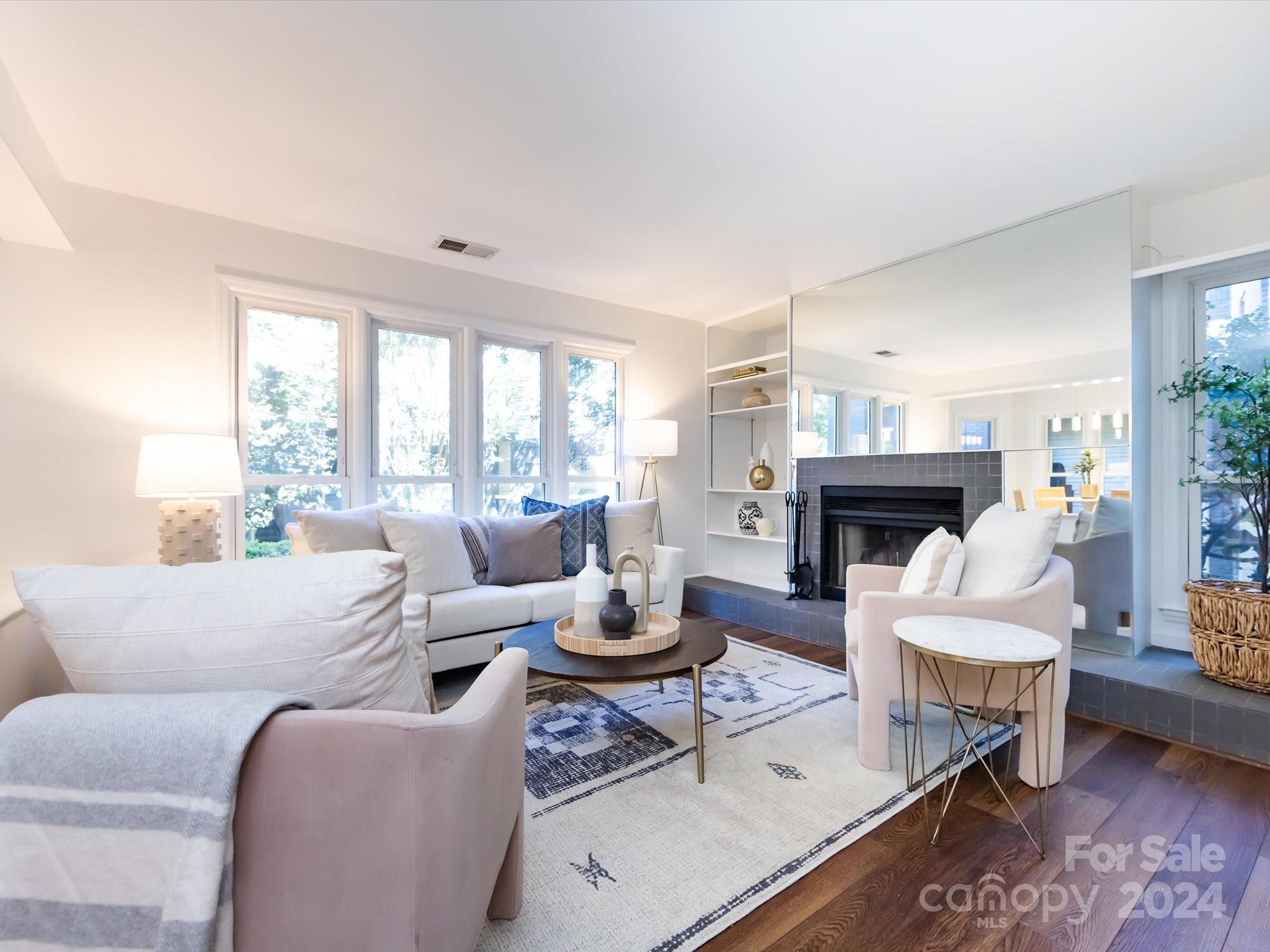 601 Queens Condominiums - Residential