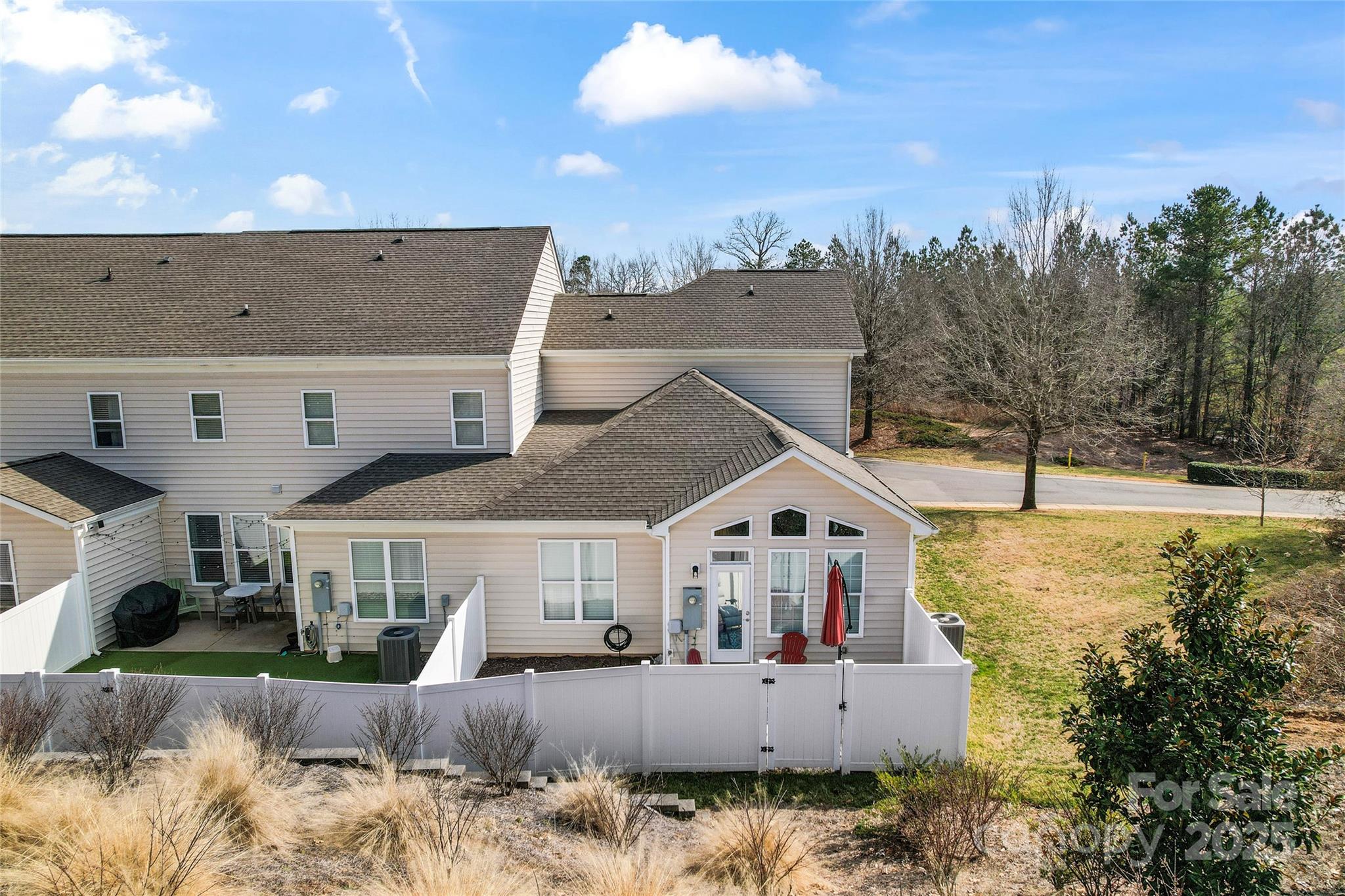 Waters Edge - Residential