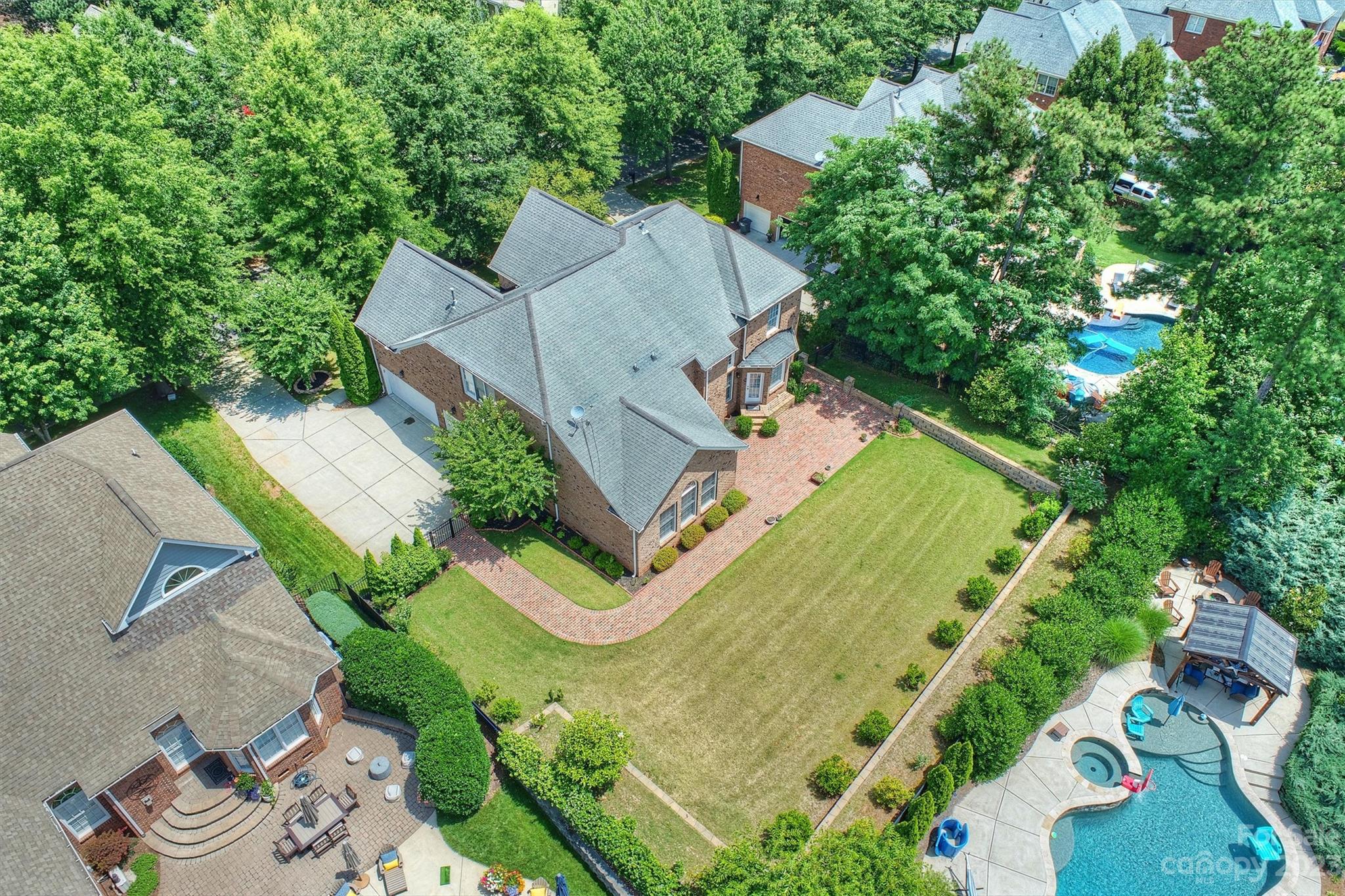 Lake Shore - Residential