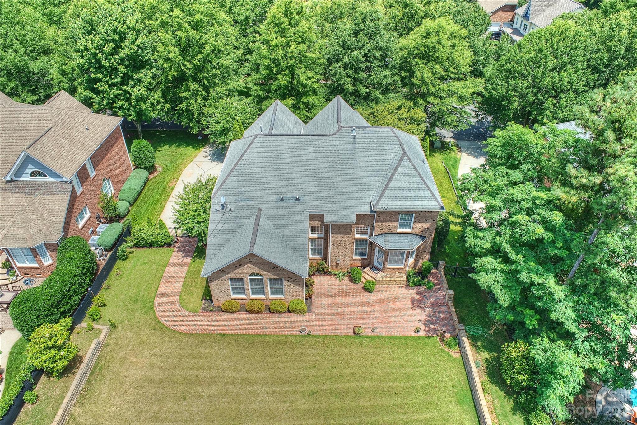 Lake Shore - Residential