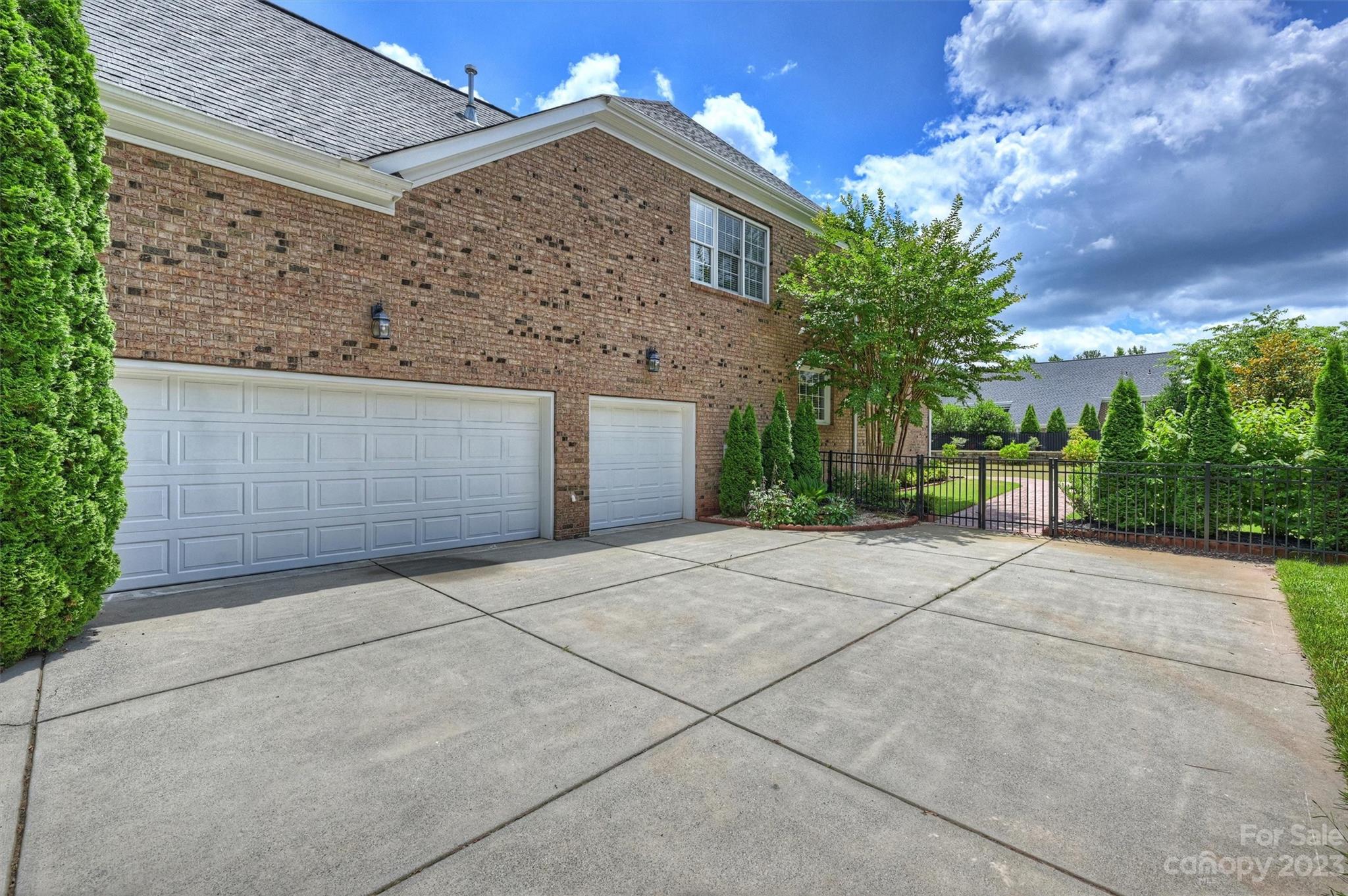 Lake Shore - Residential