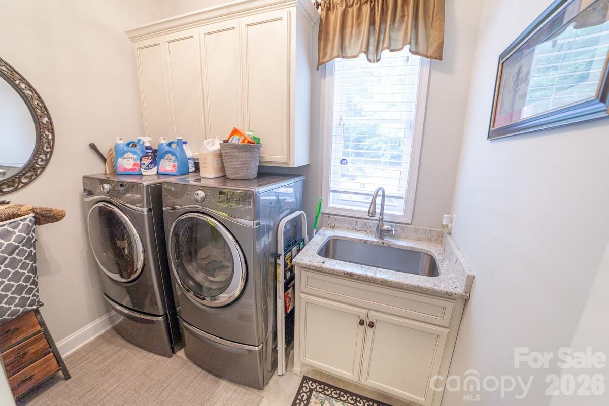 Henrys Glen - Residential